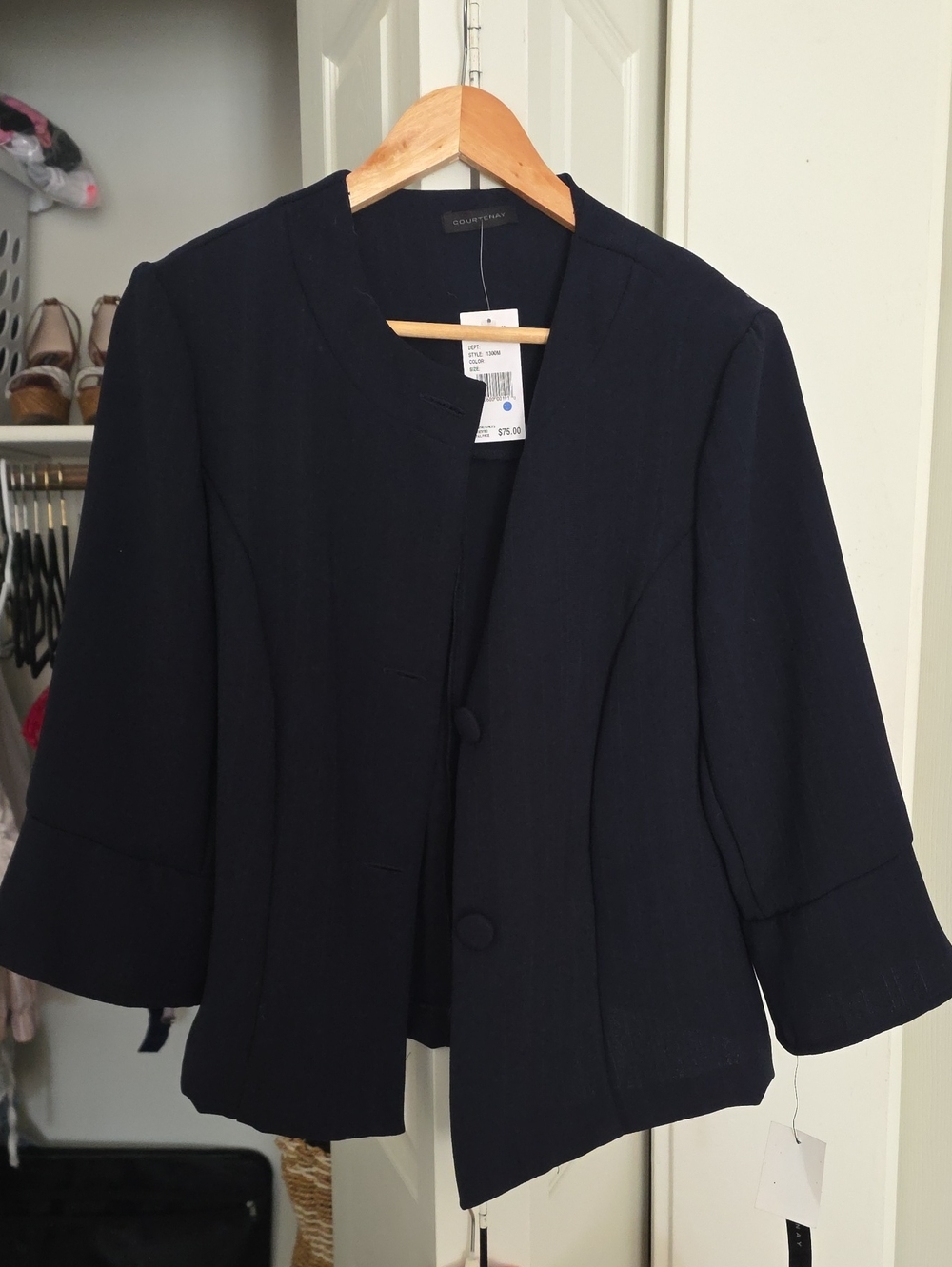 Women's Black Collarless Blazer Jacket